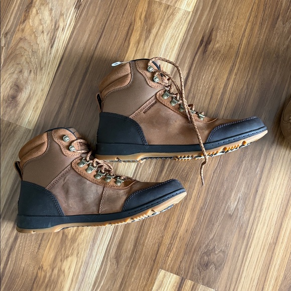 Sorel Men’s  Ankeny ll NWOT Men's Tan and Black Lace-Up hiking Boots - Picture 9 of 10